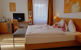 Motel55 - nettes Hotel mit Self Check-In in Villach, Warmbad